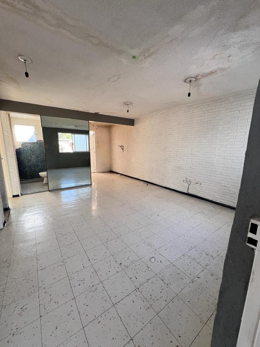 HOUSE FOR SALE IN COACALCO DE BERRIOZABAL, NO LOANS—ONLY PERSONAL FUNDS, MEXICO