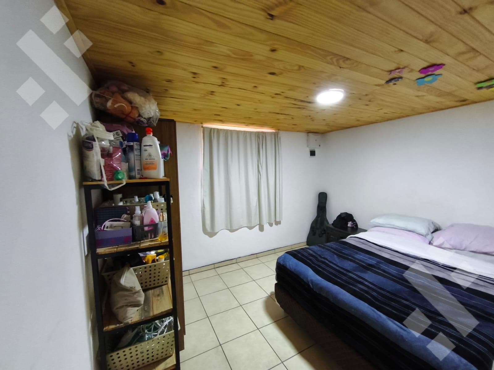 For Sale: 2 Houses on a 300-square-meter Lot in the Caminos del Sol Neighborhood - Plottier