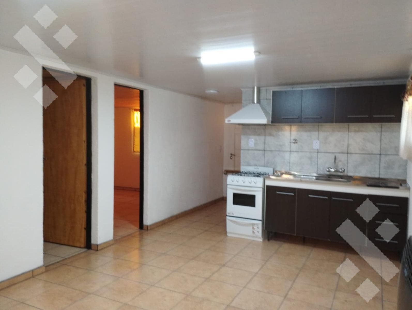 For Sale: 2 Houses on a 300-square-meter Lot in the Caminos del Sol Neighborhood - Plottier