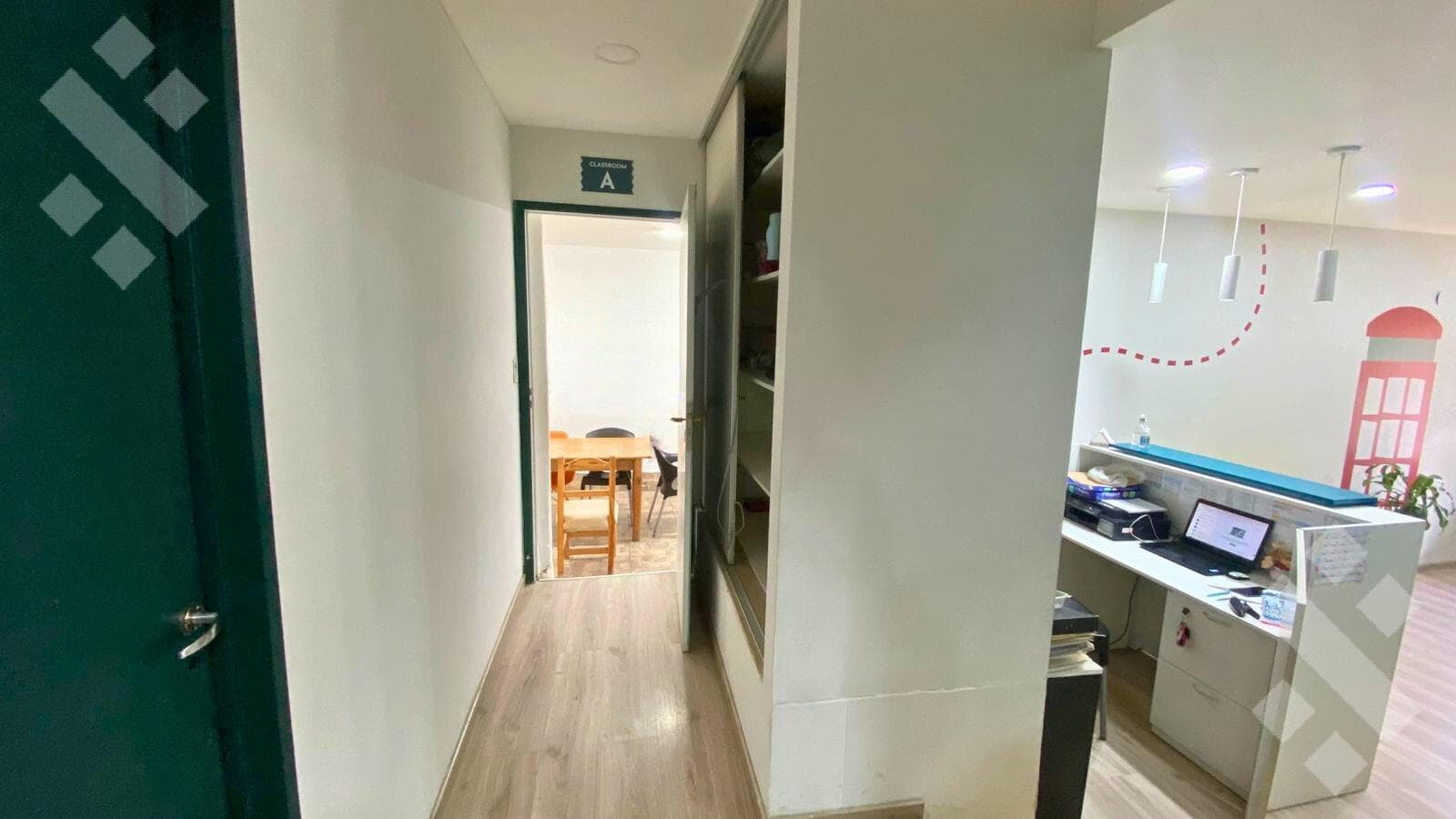FOUR-BEDROOM HOUSE FOR SALE WITH GARAGE - STA. GENOVEVA - NQN CAPITAL