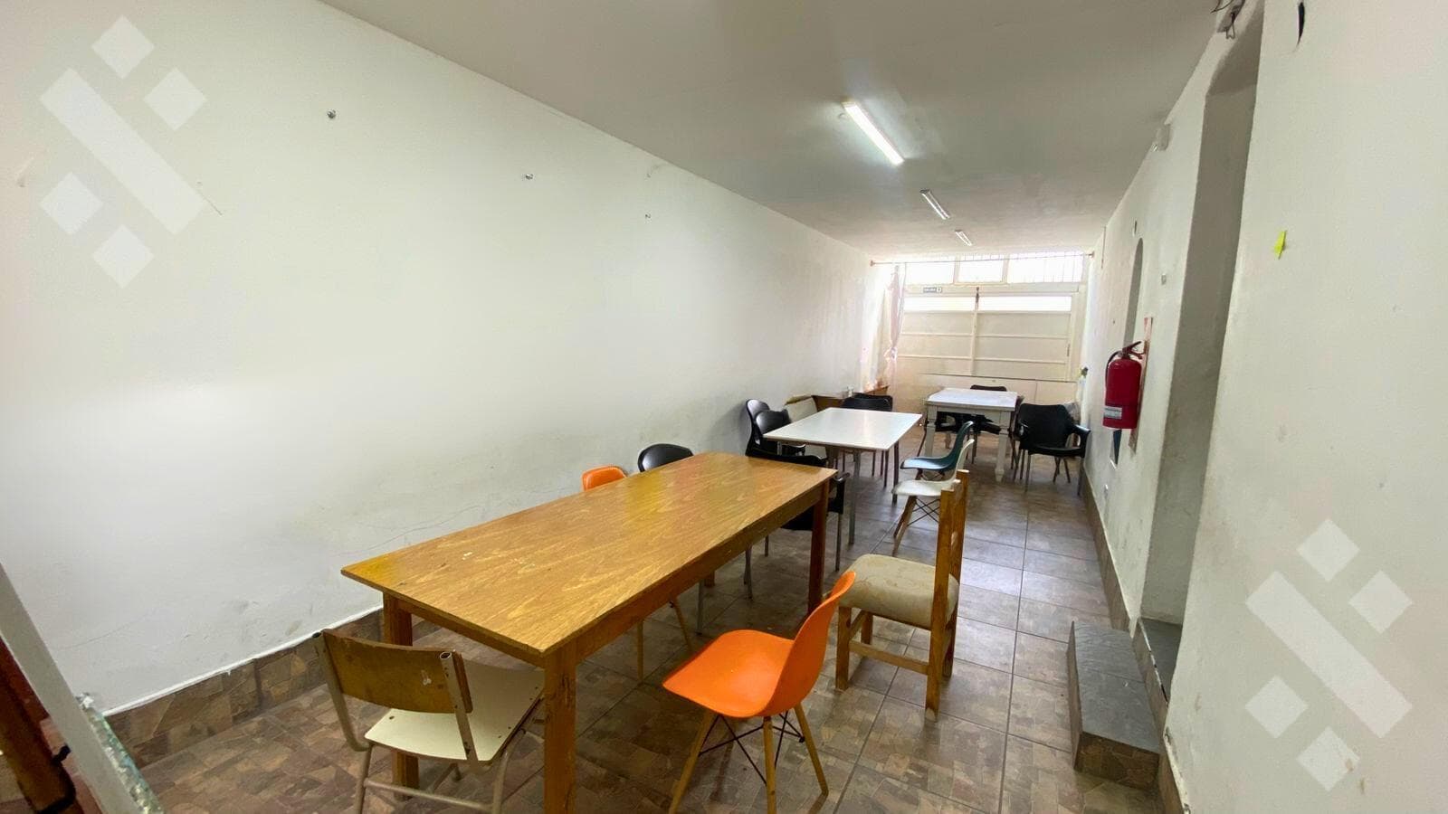 FOUR-BEDROOM HOUSE FOR SALE WITH GARAGE - STA. GENOVEVA - NQN CAPITAL