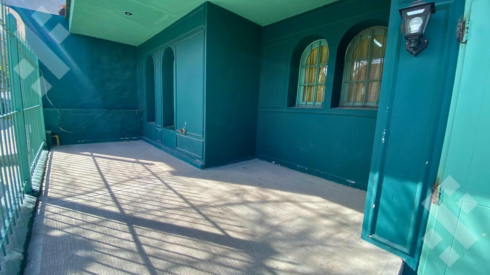 FOUR-BEDROOM HOUSE FOR SALE WITH GARAGE - STA. GENOVEVA - NQN CAPITAL