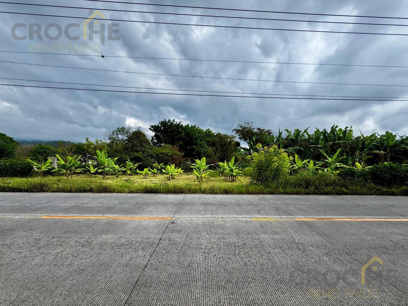 LAND FOR RENT ON THE COATEPEC-XICO HIGHWAY, ACROSS FROM THE LA CHIRIPA SEAFOOD RESTAURANT