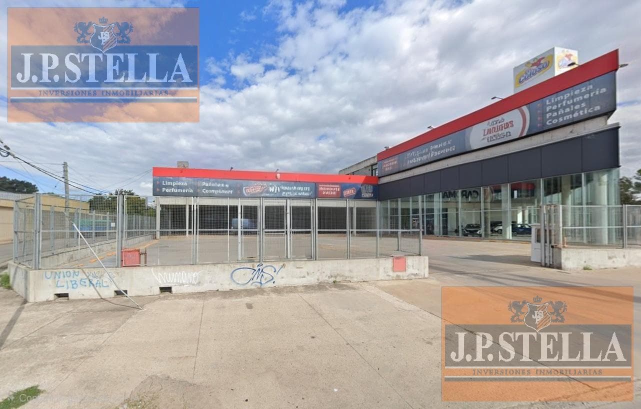 Complejo Comercial 7.472 m² - Deposito - Local - Oficinas - baños y vestuarios c/ Estac. - Moreno