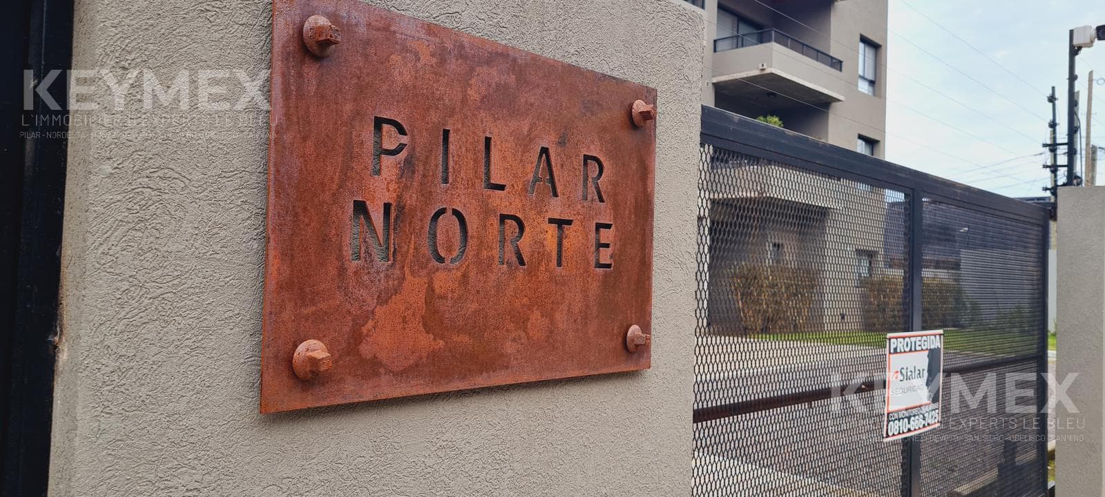 RENTAL: 2-room apartment in Pilar—excellent location