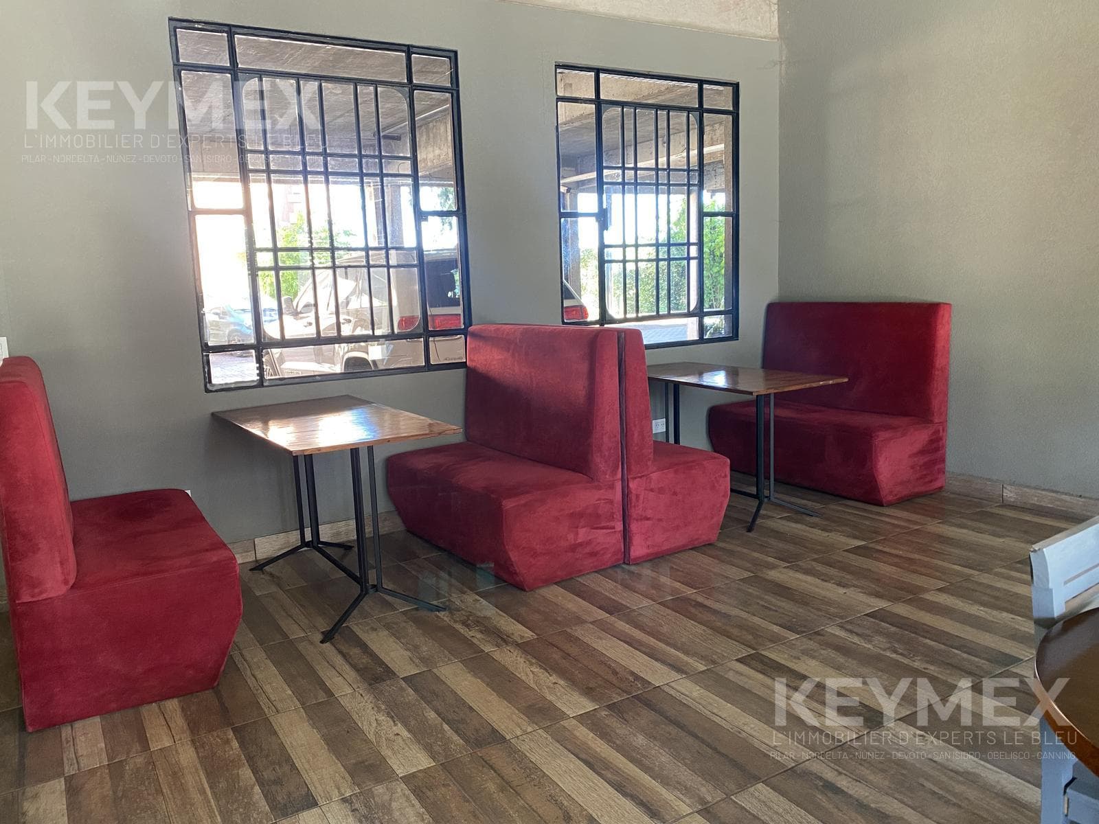 RENTAL: 2-room apartment in Pilar—excellent location