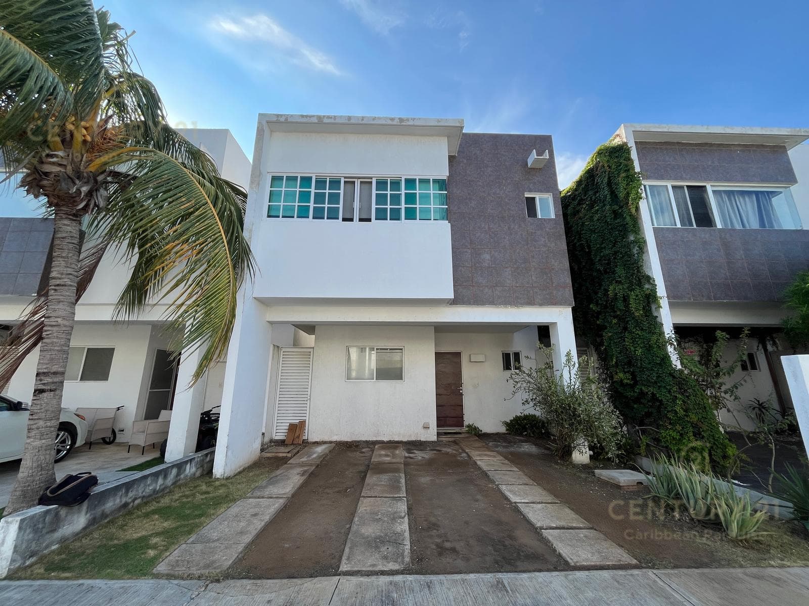 Okume Model Home for Sale in Los Olivos, Playa del Carmen P4461