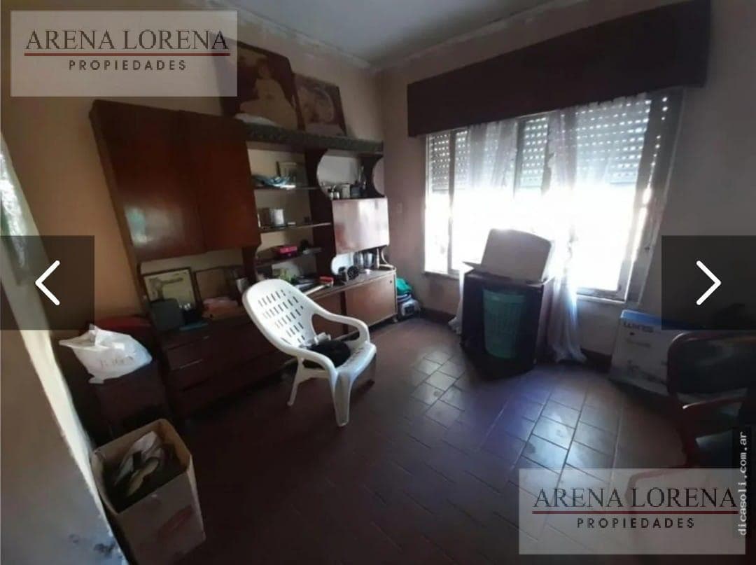 House for Sale: 3 Rooms, Ituzaingó, Buenos Aires