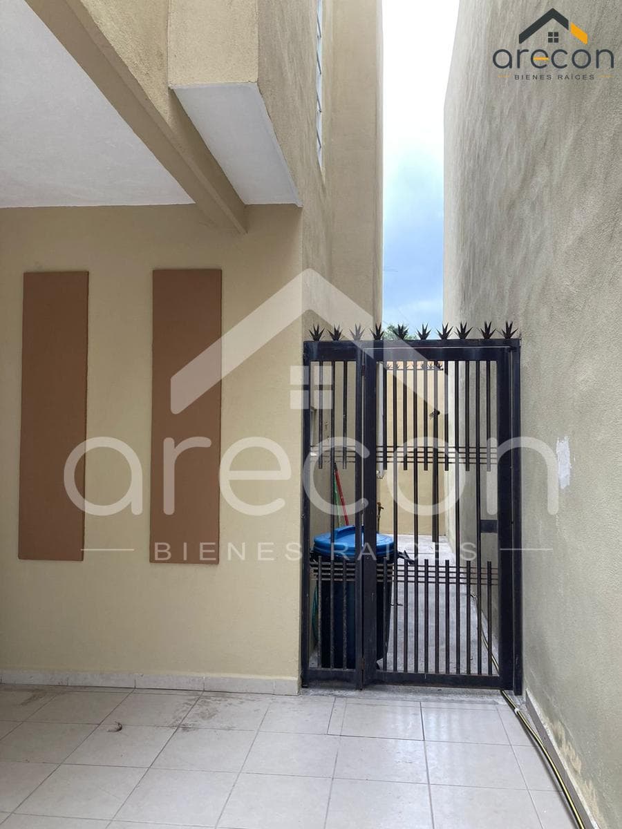 House for Sale Very Close to Curva Texas