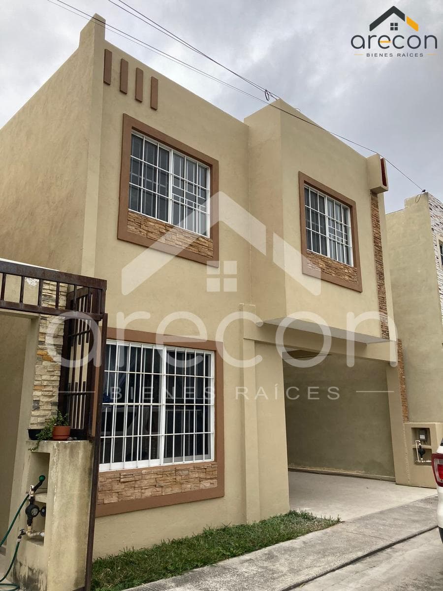 House for Sale Very Close to Curva Texas