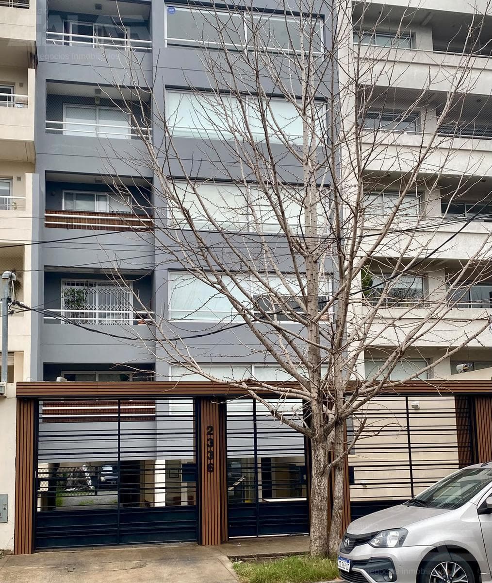 Very nice studio apartment and a half in an excellent neighborhood in Castelar