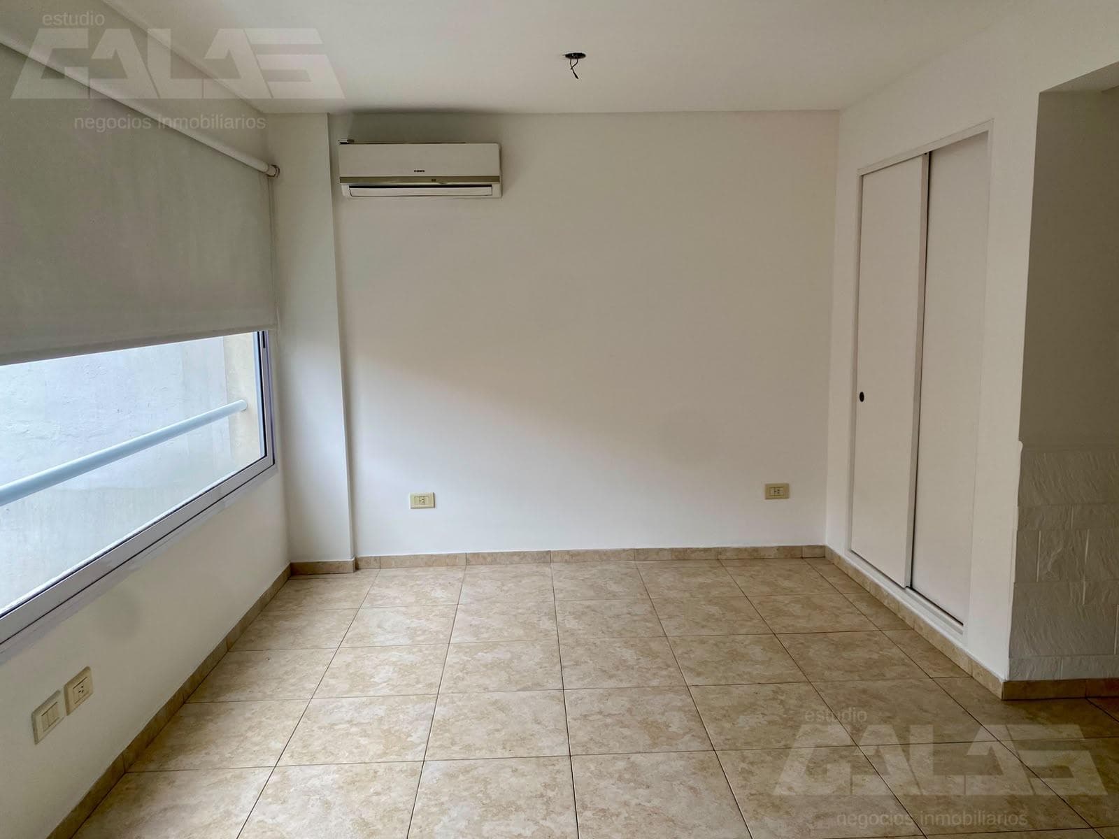 Very nice studio apartment and a half in an excellent neighborhood in Castelar