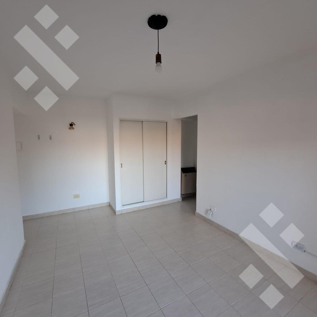For Rent - 1-Bedroom Apartment with Garage - 100 Bouquet Roldan - Neuquén City