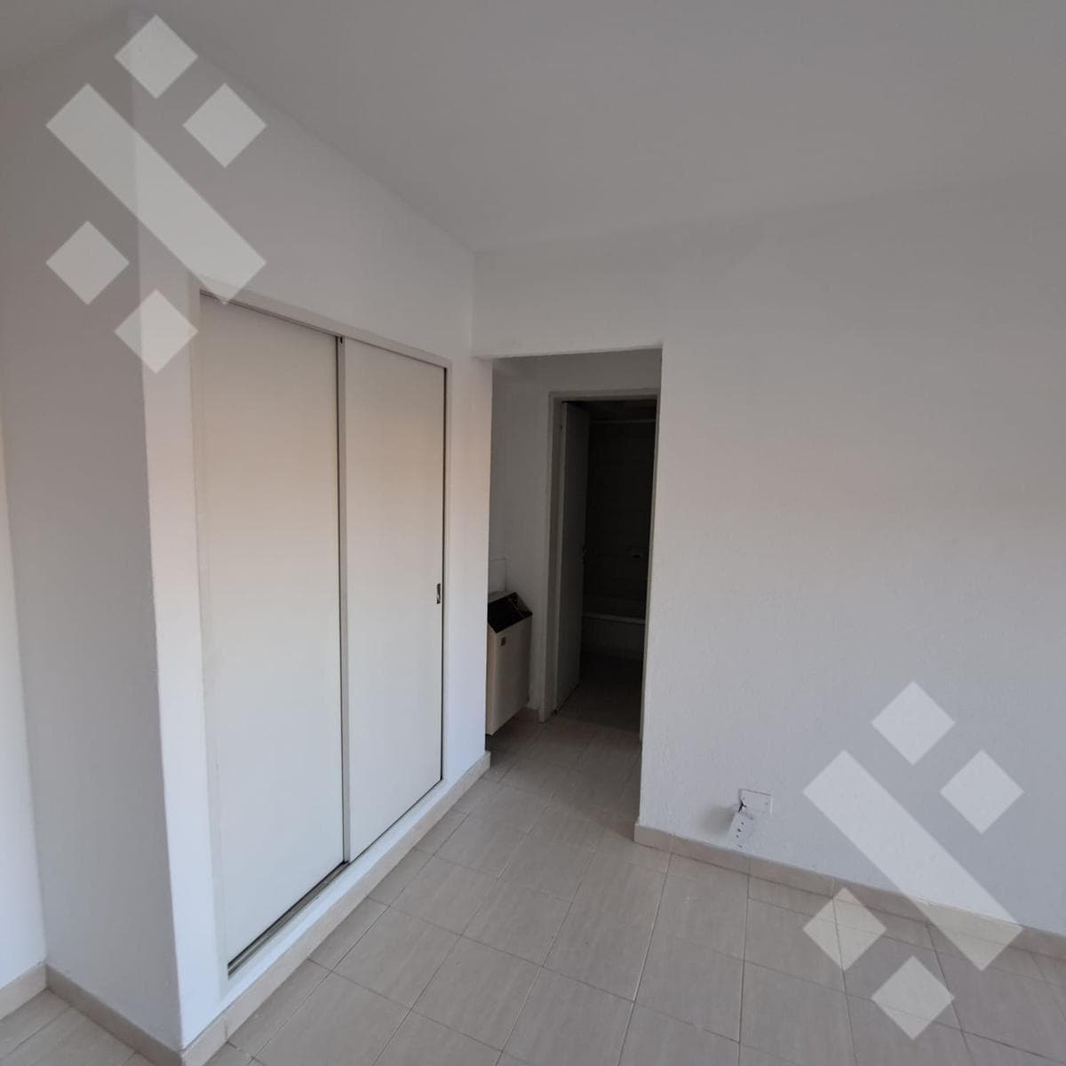 For Rent - 1-Bedroom Apartment with Garage - 100 Bouquet Roldan - Neuquén City