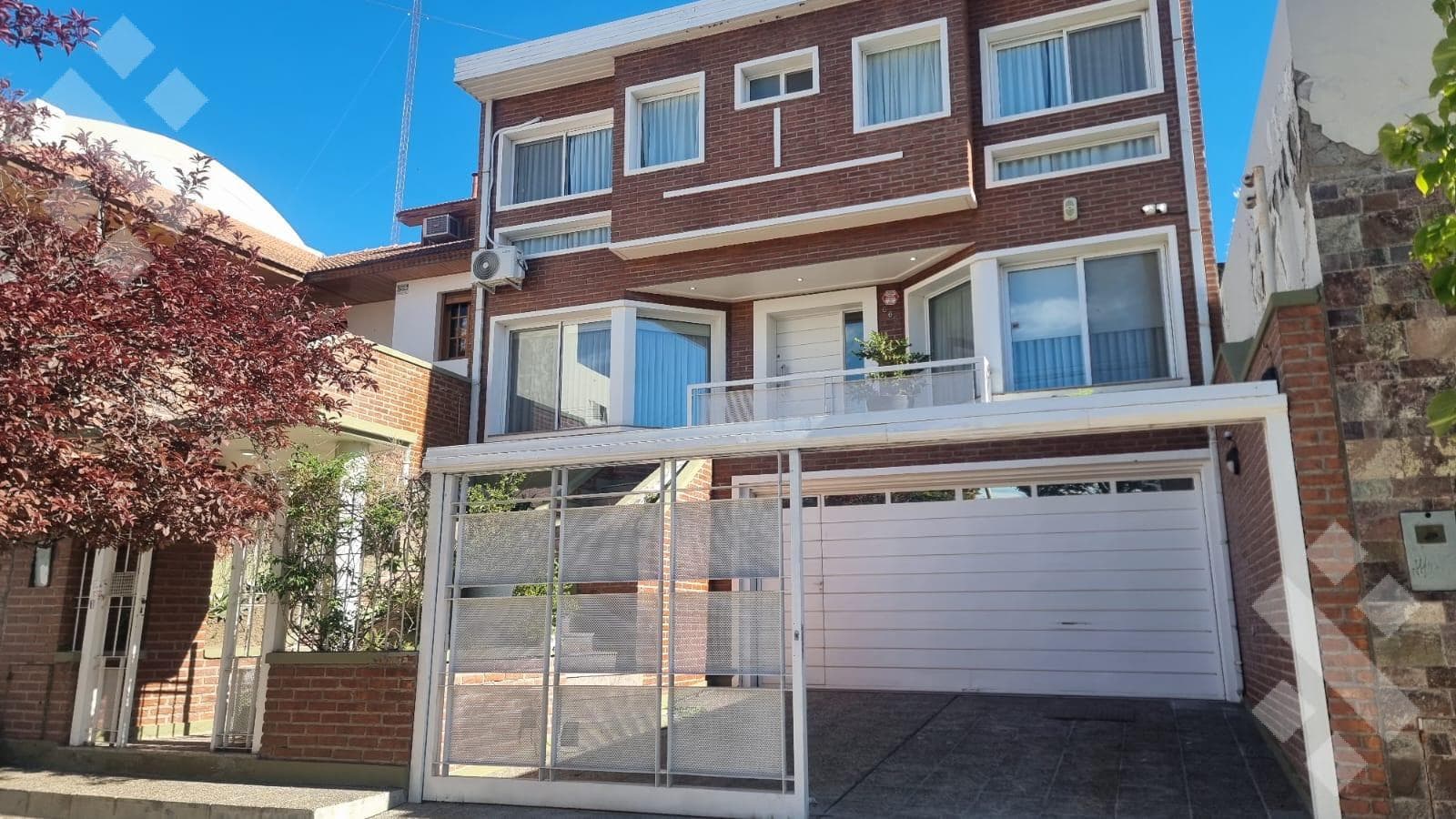 House for Sale - Executive Level - 665 Sargento Cabral Street - Neuquén City -