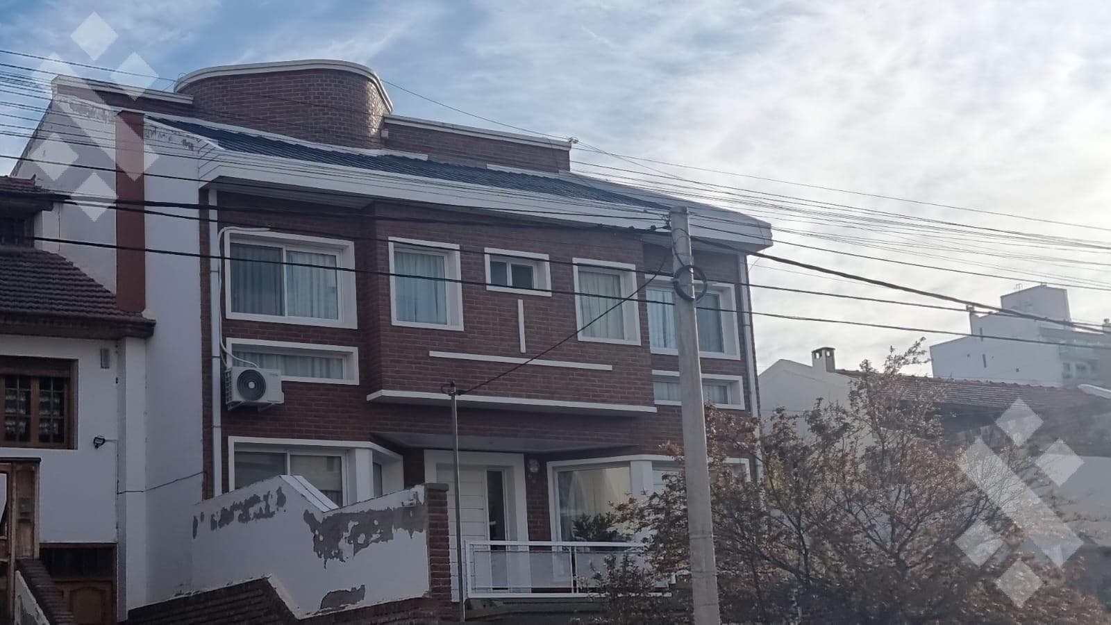 House for Sale - Executive Level - 665 Sargento Cabral Street - Neuquén City -
