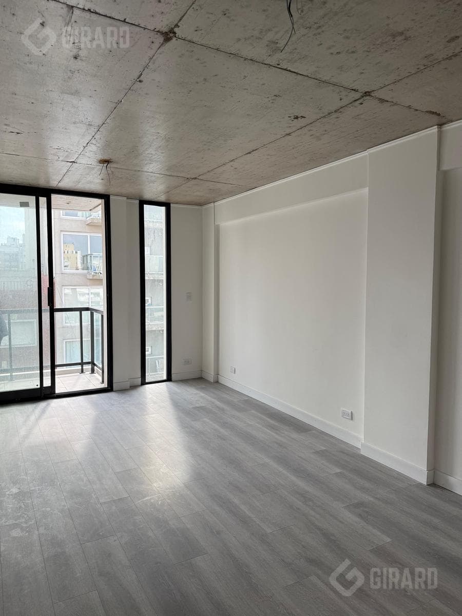 Brand-new 1-room apartment for sale in the Chauvin neighborhood