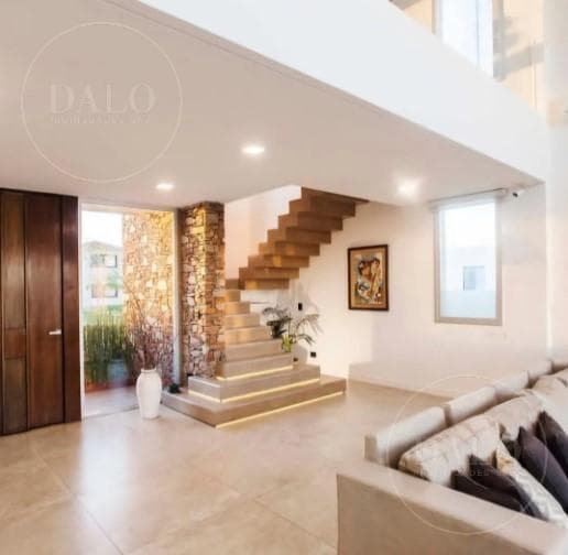 4-Room House for Sale in Puertos, Muelles