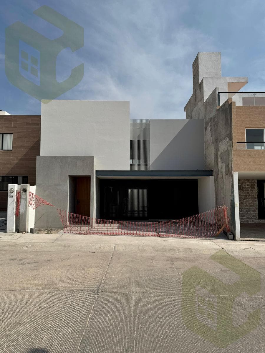 House in the Forja Real gated community with a modern design