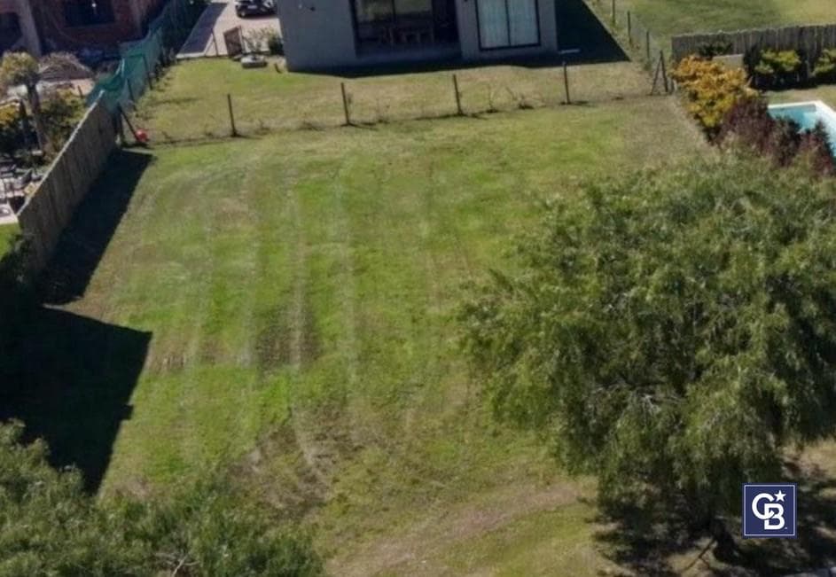 517 m² Inset Lot for Sale on a Cul-de-Sac, Northeast-Facing, in Santa Emilia, Pilar del Este