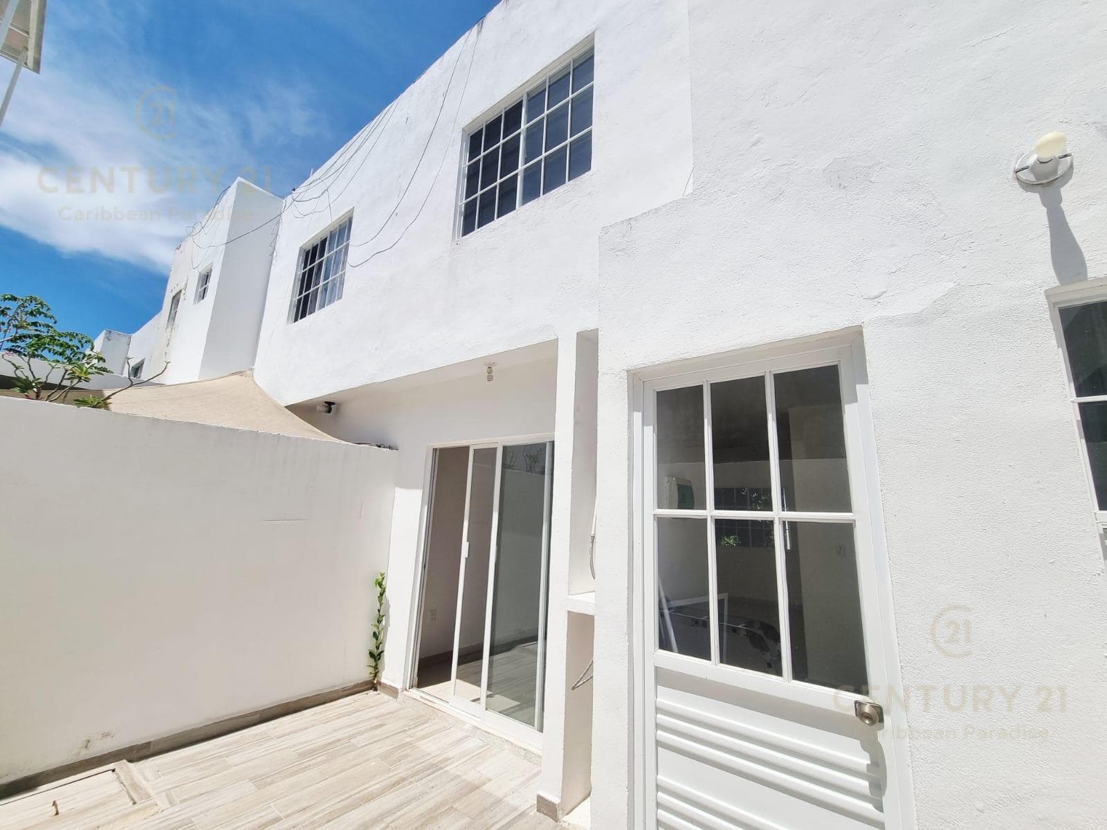 En Venta casa 3 recamaras sin muebles, SELVANOVA, Playa del Carmen P4463