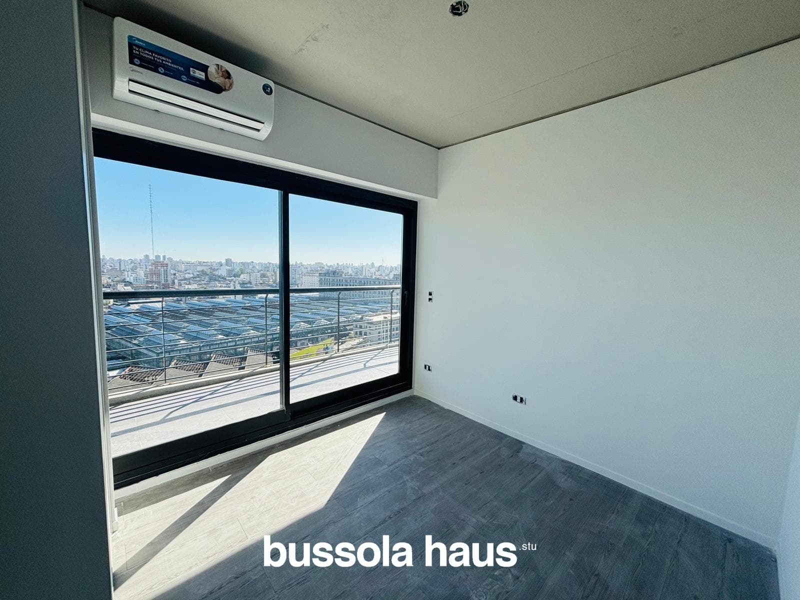 Studio apartment for sale. Barracas