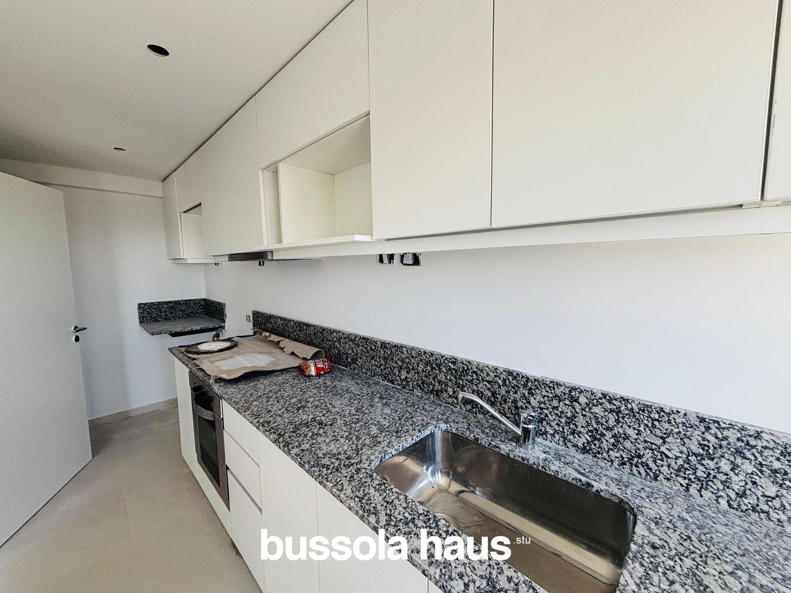 Studio apartment for sale. Barracas