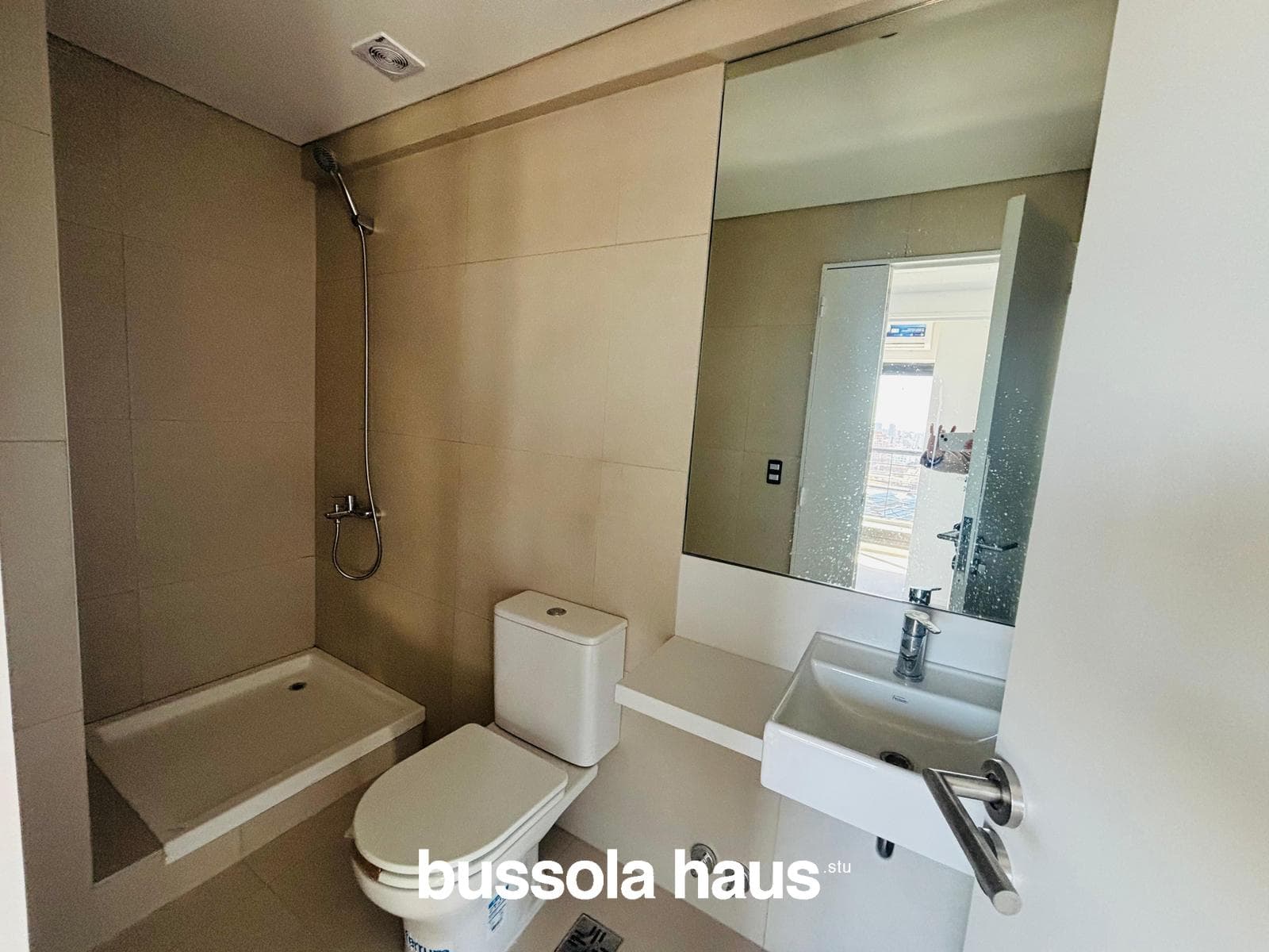Studio apartment for sale. Barracas