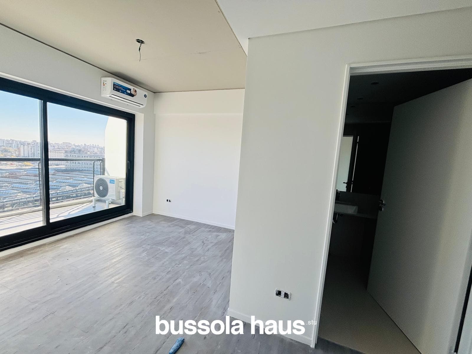 Studio apartment for sale. Barracas