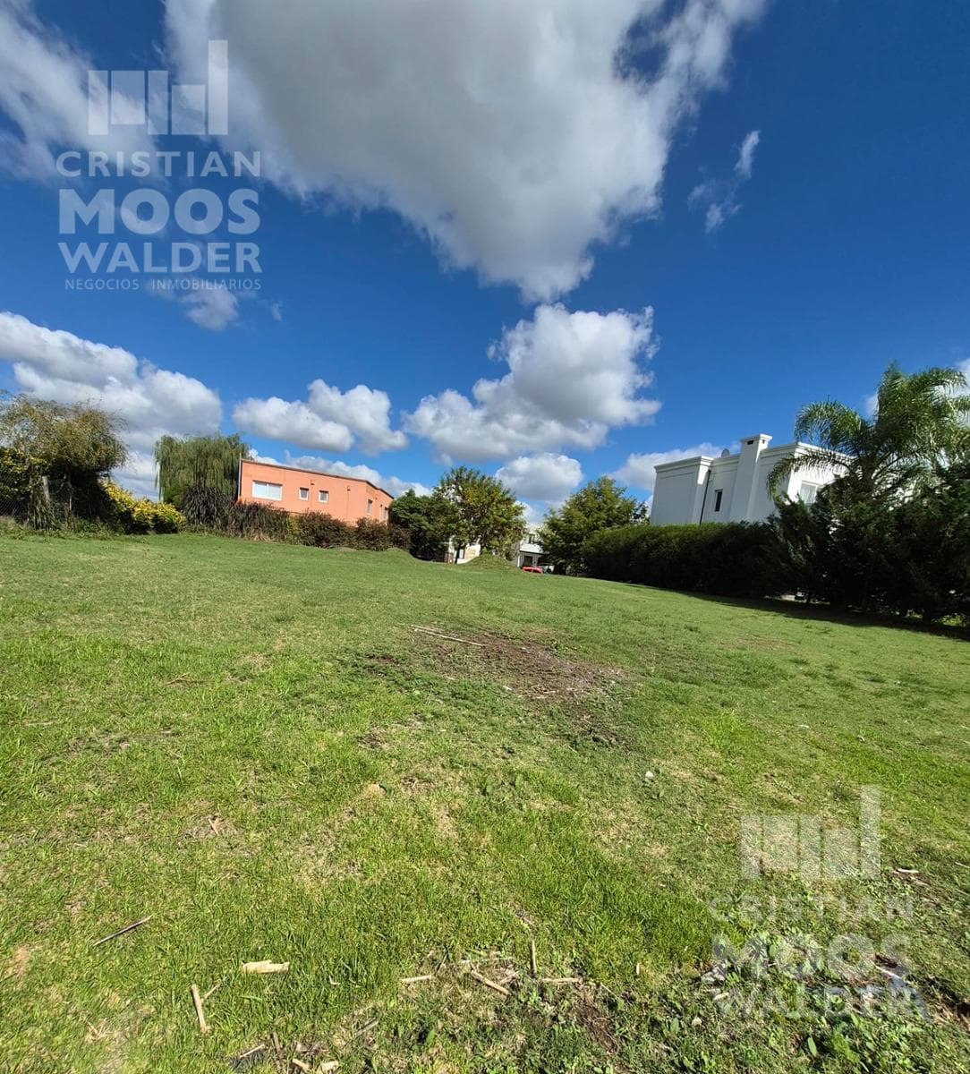 Land for Sale in Islas Canton