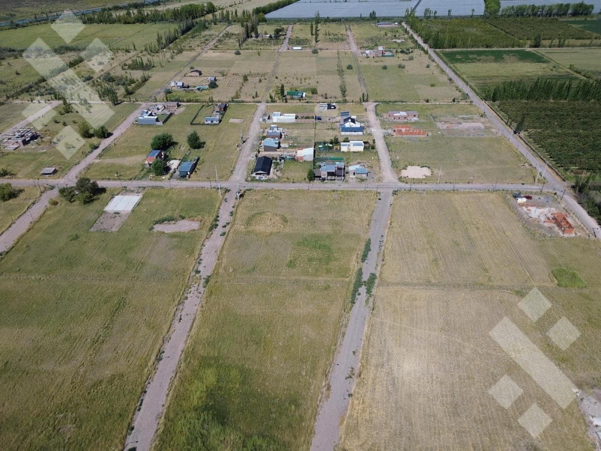 FOR SALE: 500 m² LOT in the Aires de Francia Neighborhood, Fernández Oro