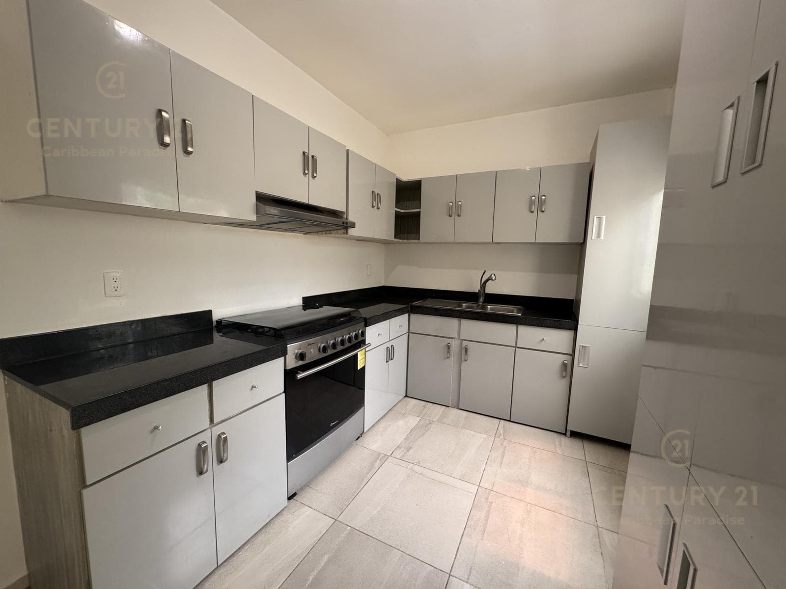 Casa 3 Recamaras en Venta en Jardines de Mayakoba Playa Del Carmen | P4471