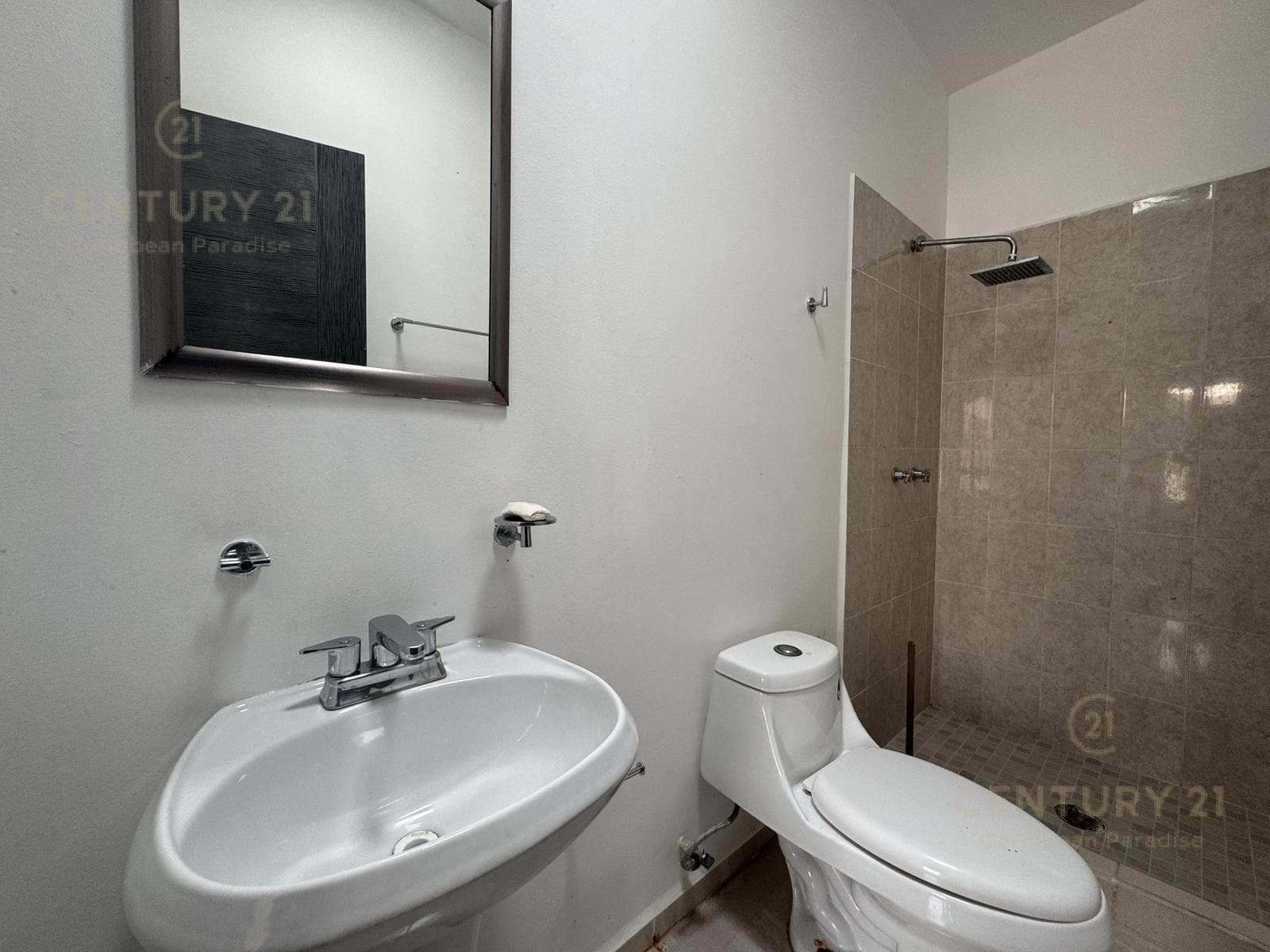 Casa 3 Recamaras en Venta en Jardines de Mayakoba Playa Del Carmen | P4471
