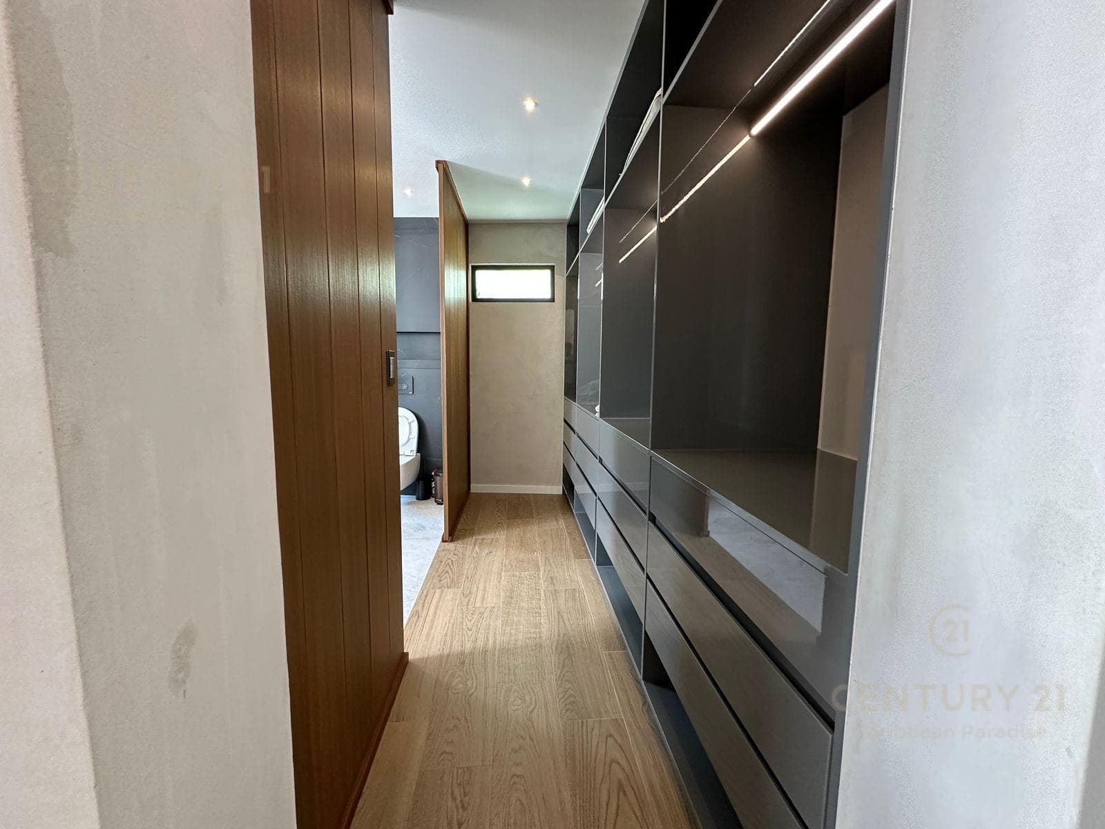 Hermosa Residencia amueblada en venta con paneles solares de 4h/4.5b en Playacar 2, Playa del Carmen. P4474