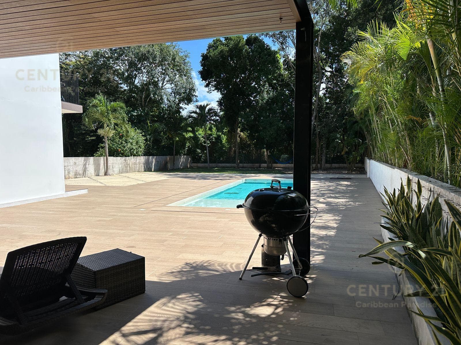 Hermosa Residencia amueblada en venta con paneles solares de 4h/4.5b en Playacar 2, Playa del Carmen. P4474