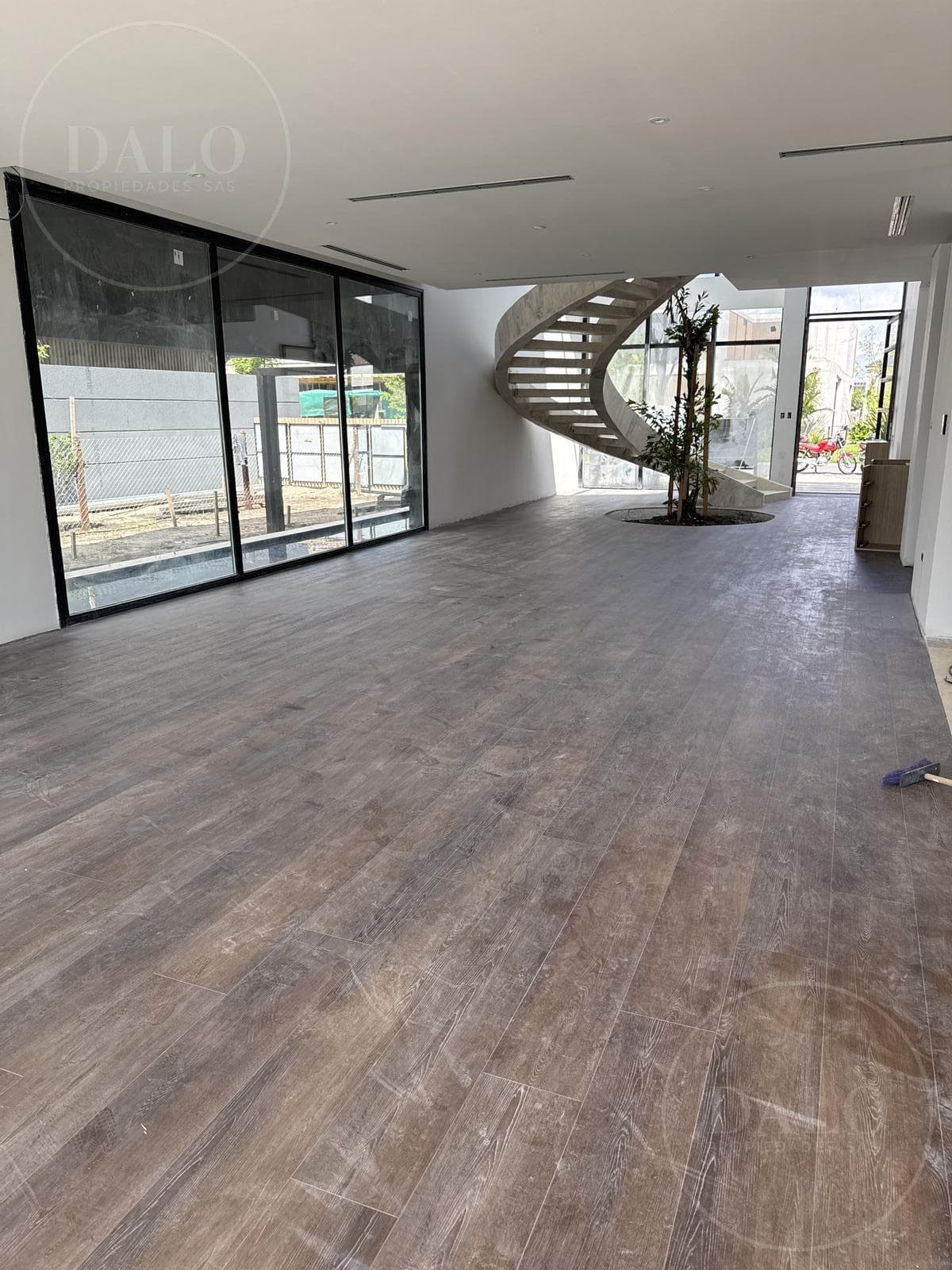 Modern 6-Room Lakefront Home for Sale in the El Yacht Neighborhood, Nordelta