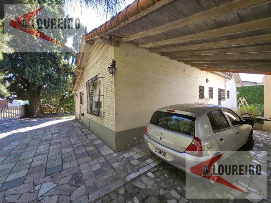 House in Burzaco