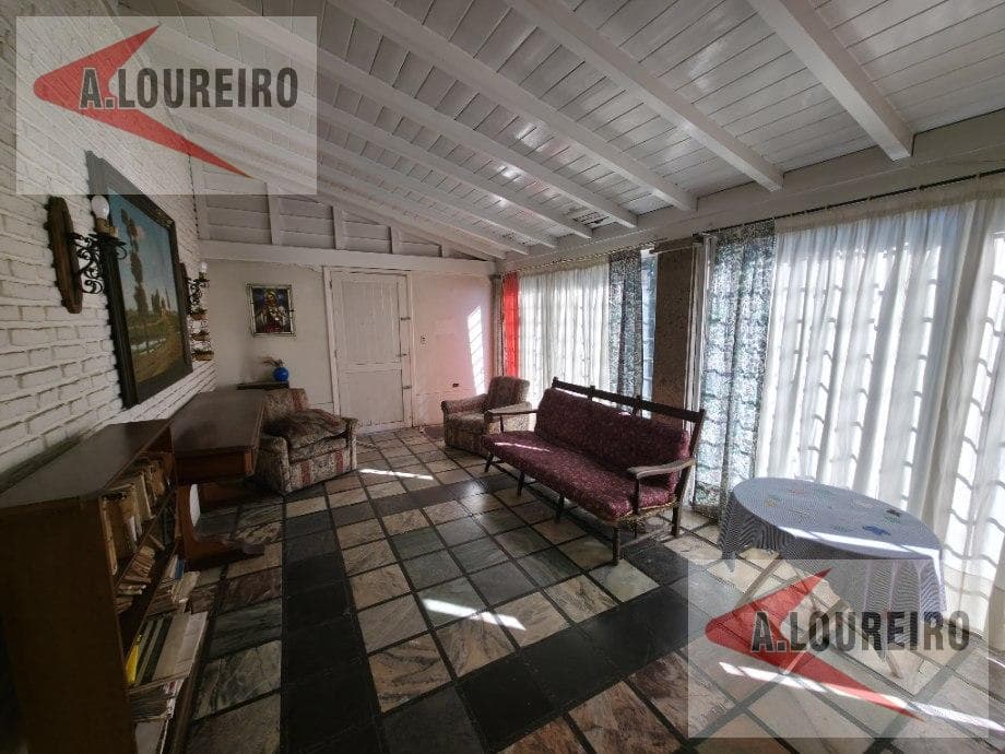 House in Burzaco