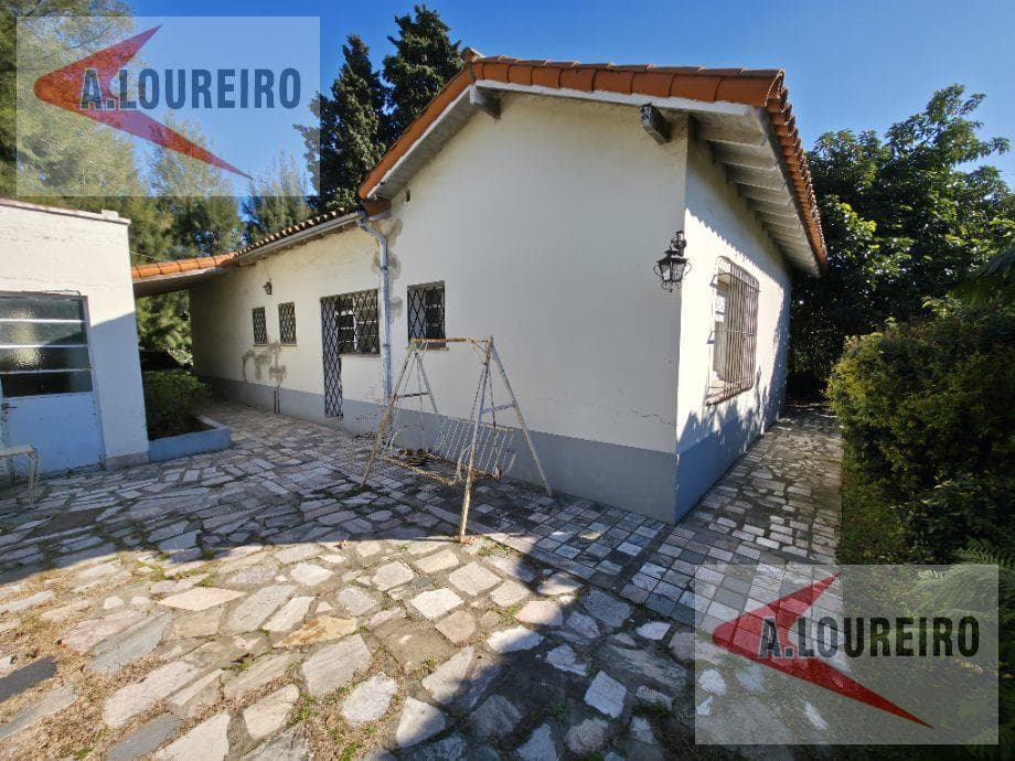 House in Burzaco
