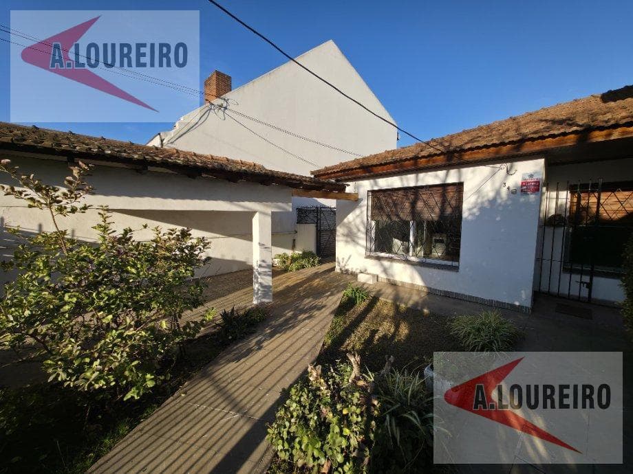 House in Longchamps