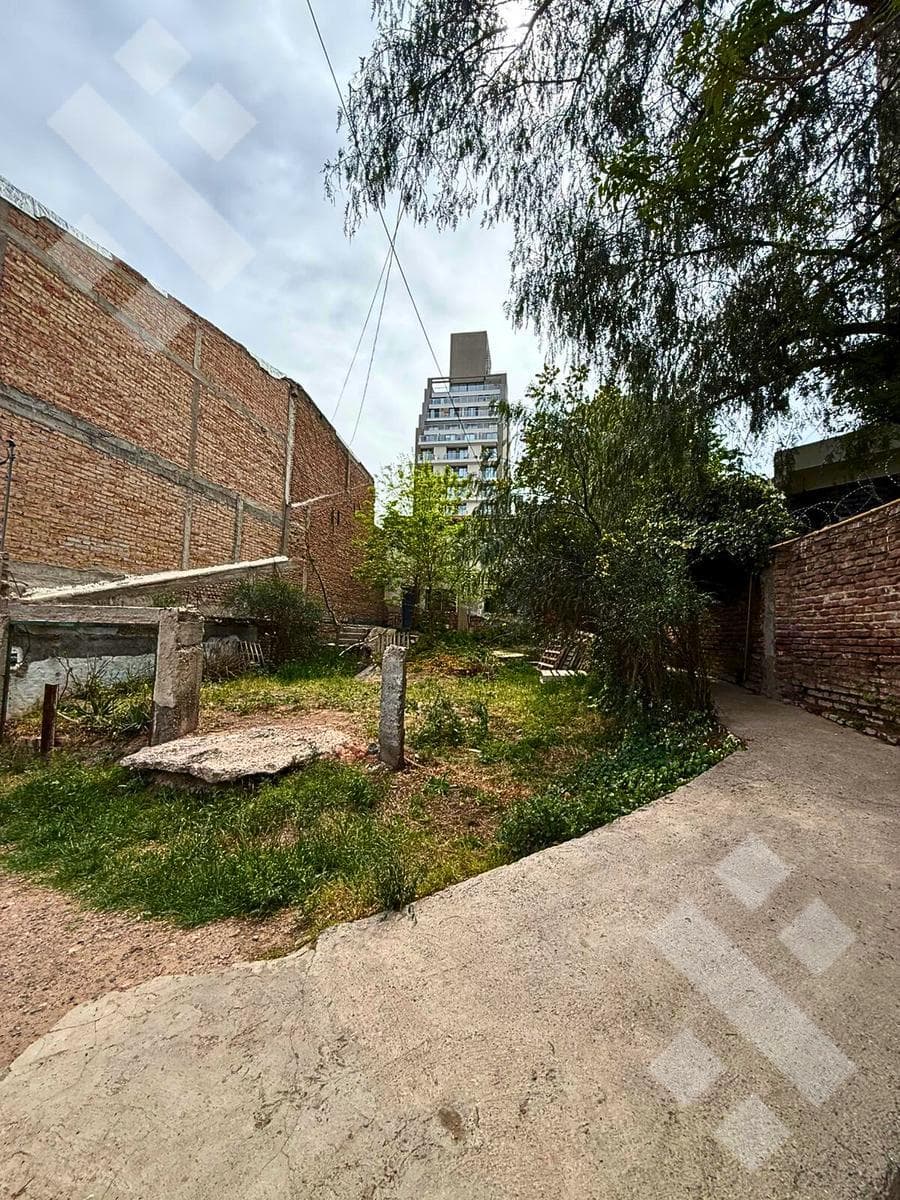 LAND FOR SALE ON AV. SAN JUAN AT THE 700 BLOCK - SANTA GENOVEVA - NQN CAPITAL