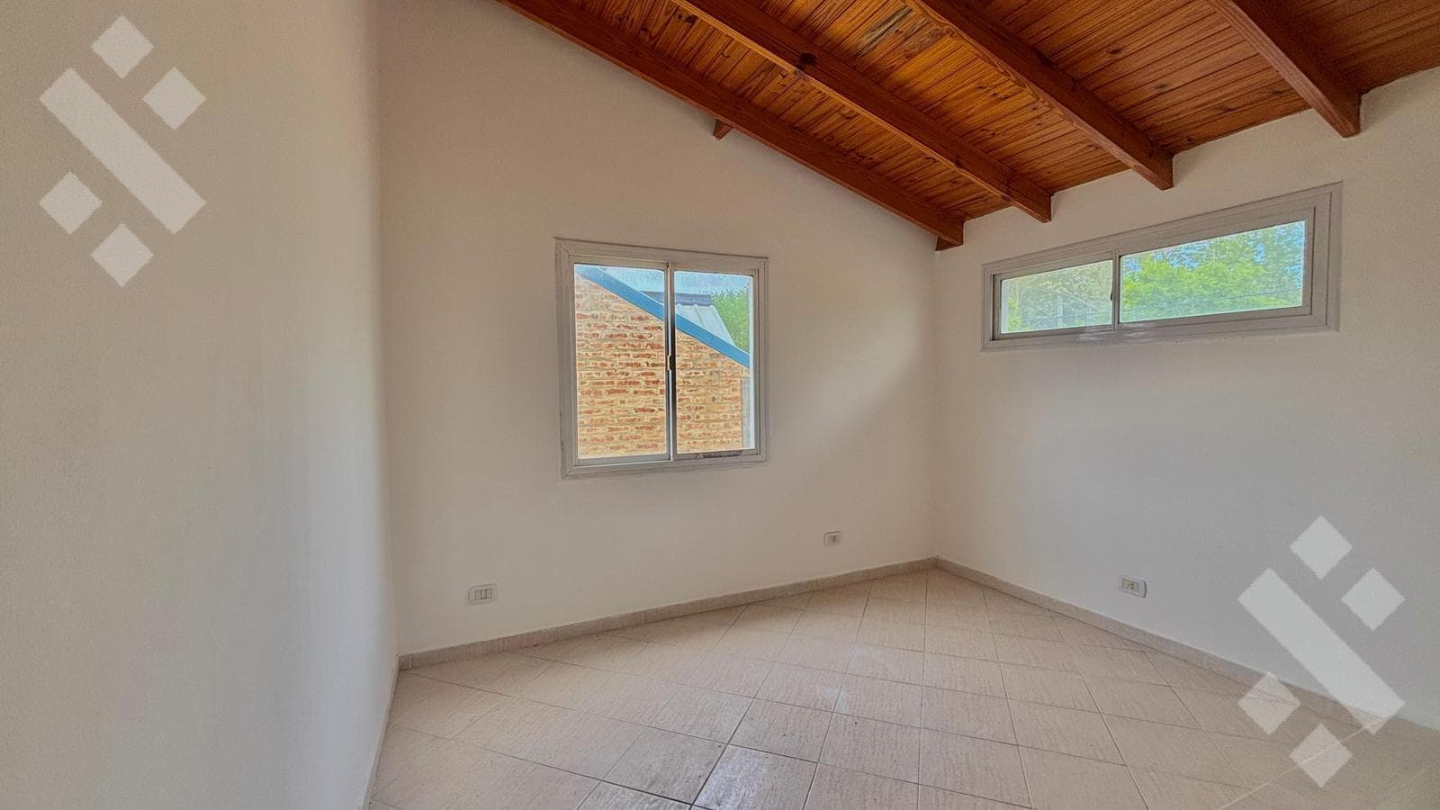 2-BEDROOM HOUSE FOR SALE - LAS GRUTAS