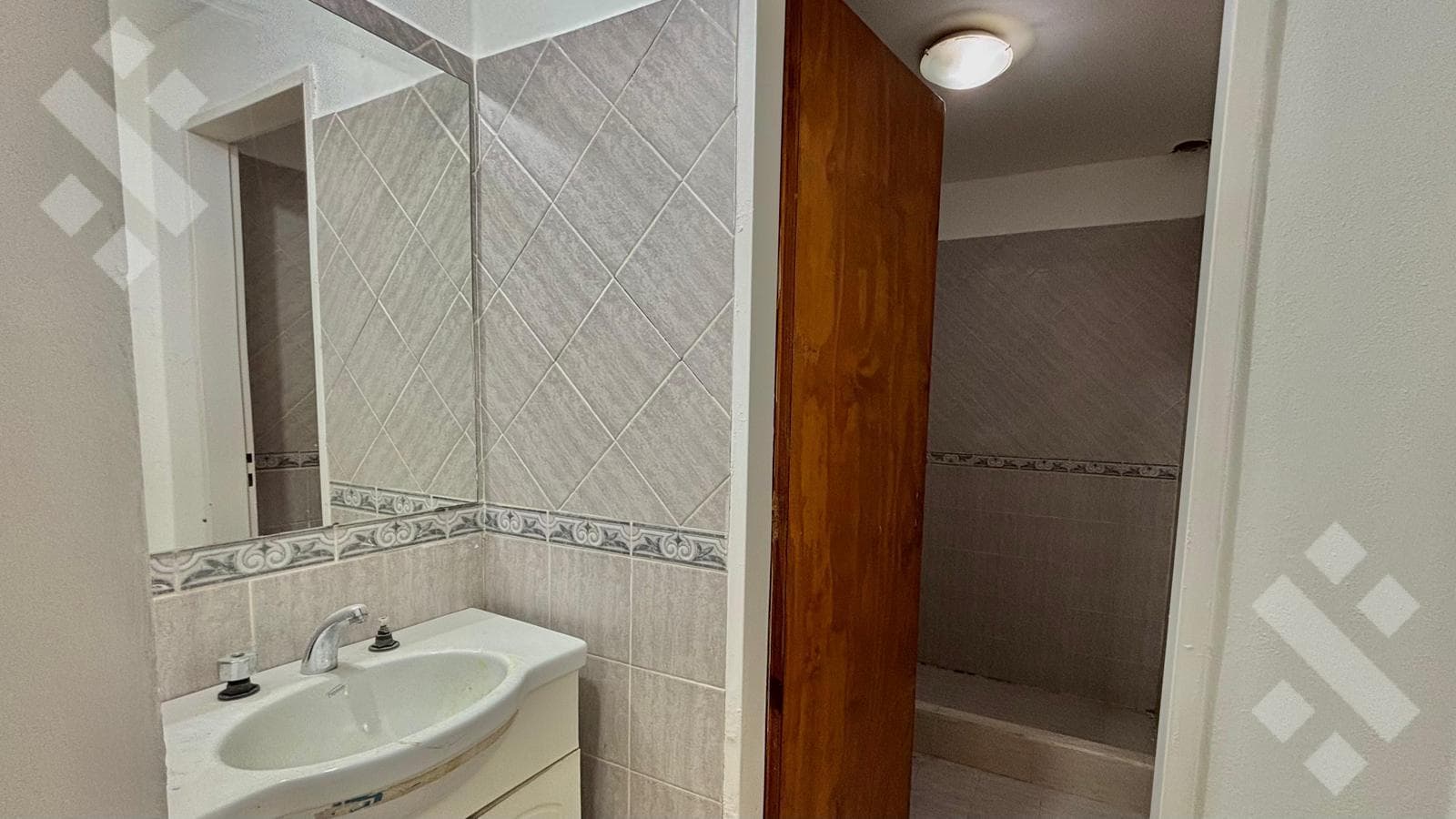 2-BEDROOM HOUSE FOR SALE - LAS GRUTAS