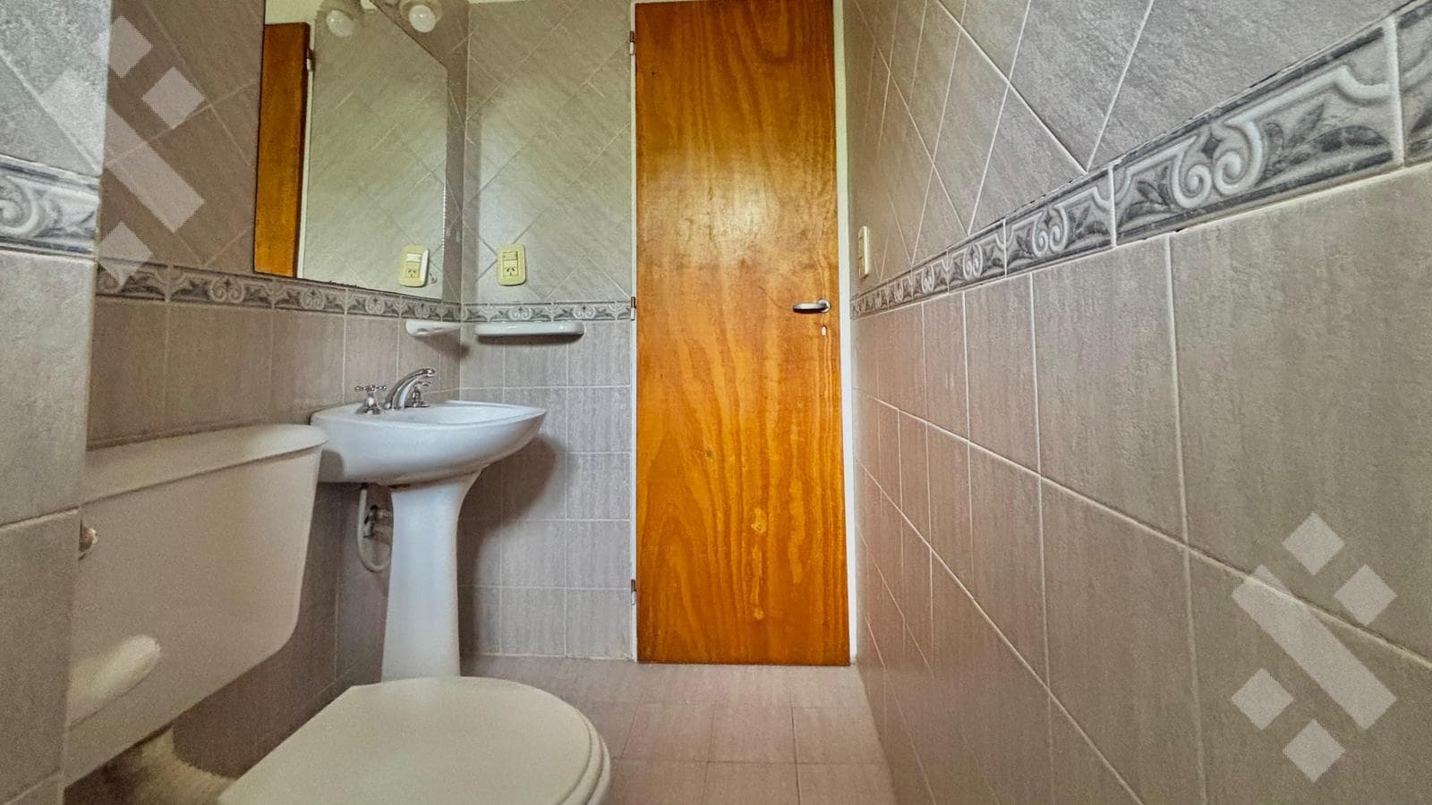 2-BEDROOM HOUSE FOR SALE - LAS GRUTAS