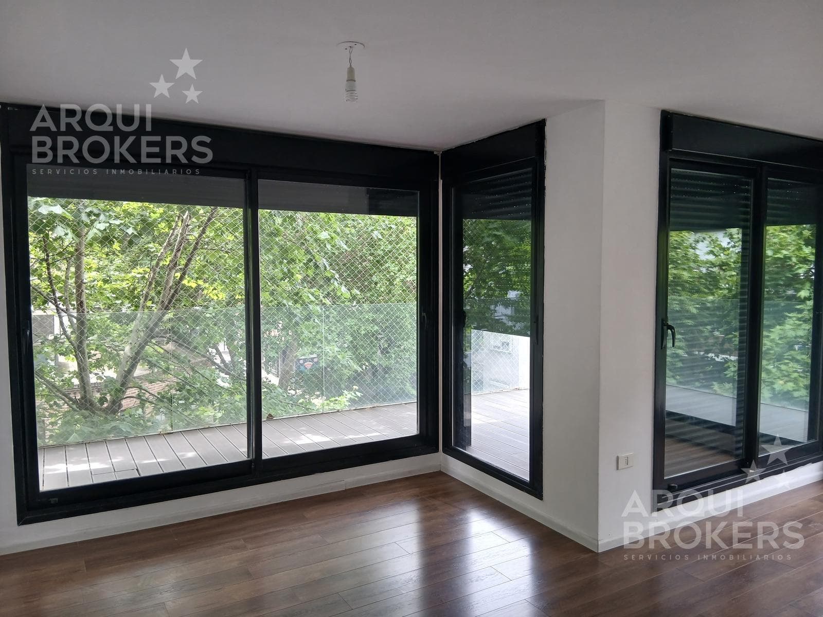 Two-bedroom penthouse apartment for rent with optional garage in Barrio Sur - 1001