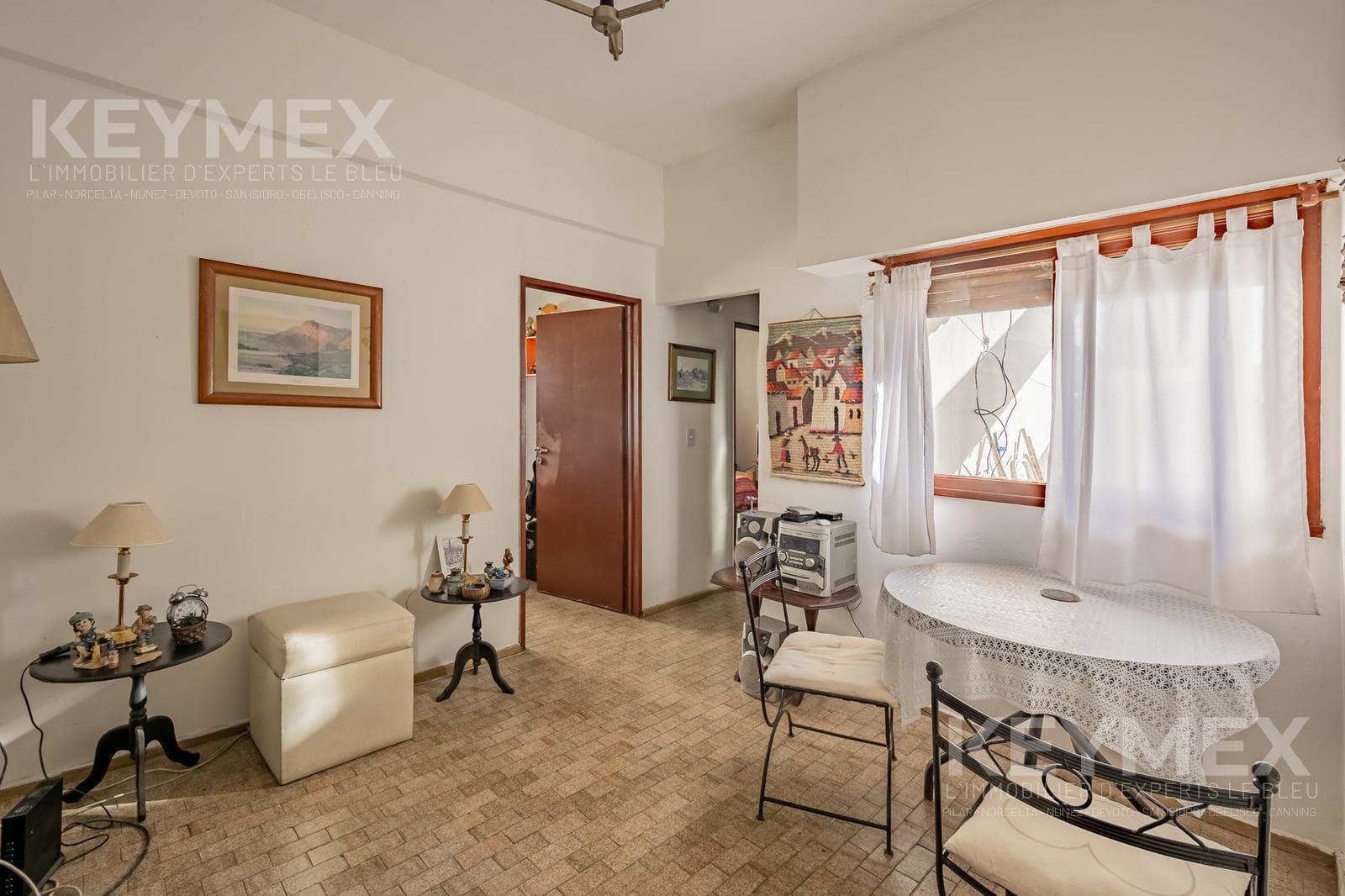 3-Bedroom Apartment for Sale with a Patio in Flores