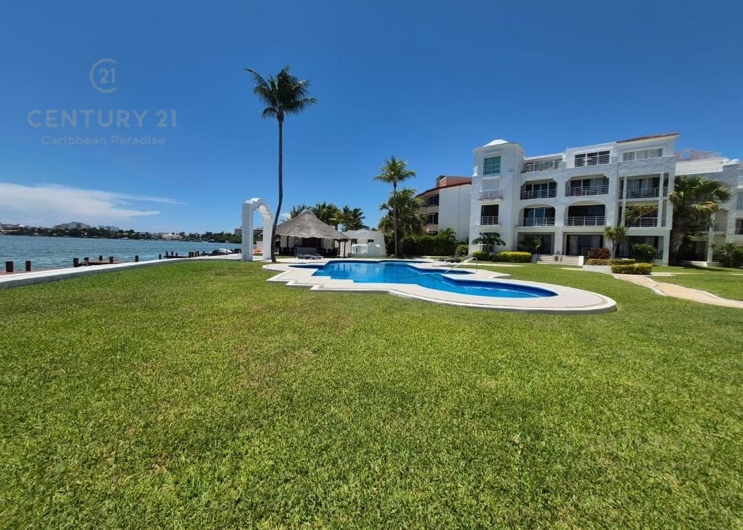 Penthouse de 2 Recámaras en Venta en Condo Azul Pok Ta Pok Cancún | C4099