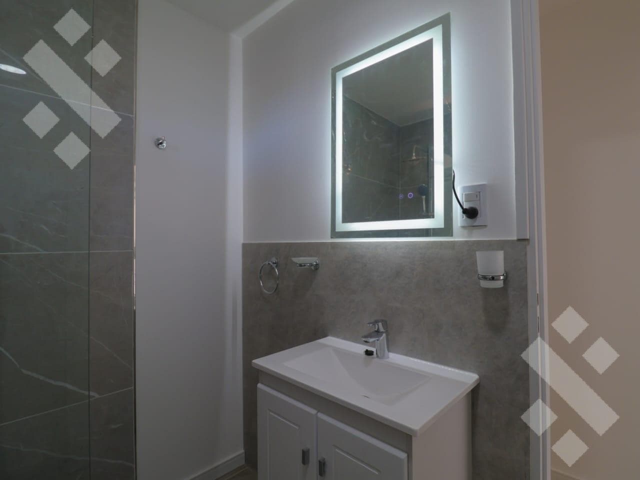 For Sale | 2-Bedroom Penthouse, Los Cerezos I Neighborhood | Plottier