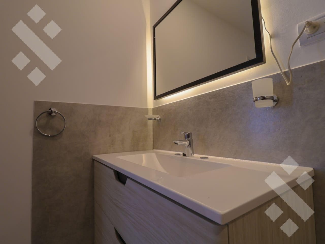 For Sale | 2-Bedroom Penthouse, Los Cerezos I Neighborhood | Plottier