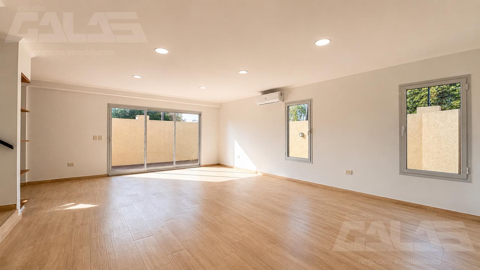 House for Sale | 5 Rooms | Garden | Grill | Gated Community | ITUZAINGÓ SUR